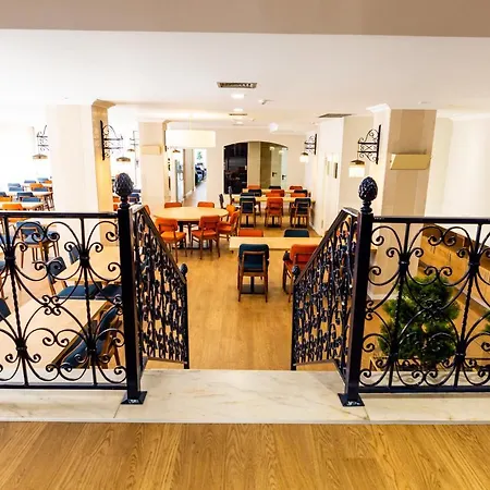 Dona Amélia By Ridan 3*