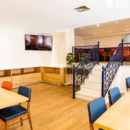 Dona Amélia By Ridan Fatima