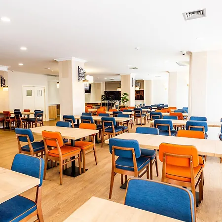 Dona Amelia By Ridan