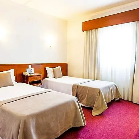 Hotel Dona Amélia By Ridan 3*